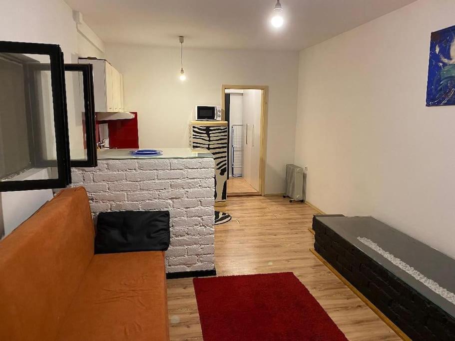 Adorable 1-Bedroom Guesthouse & Private Parking Place Velika Mlaka Exterior foto