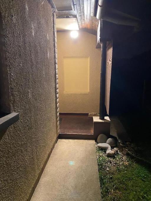 Adorable 1-Bedroom Guesthouse & Private Parking Place Velika Mlaka Exterior foto