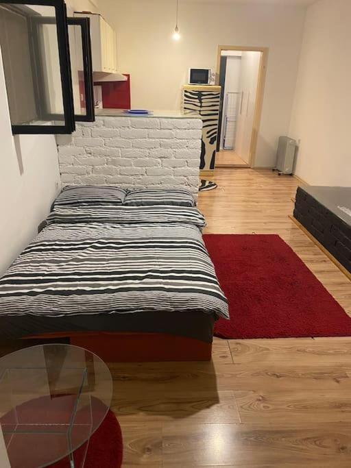 Adorable 1-Bedroom Guesthouse & Private Parking Place Velika Mlaka Exterior foto